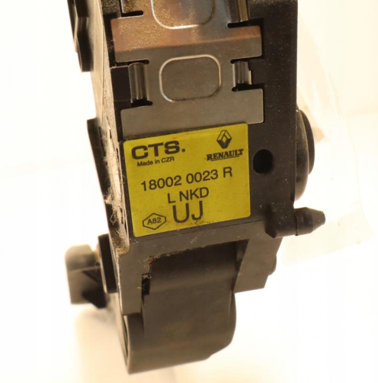 Renault Megane III 2008-2016 1.6 16v petrol MT 74 kW 2008 Potenciometer plynového pedálu 180020023R