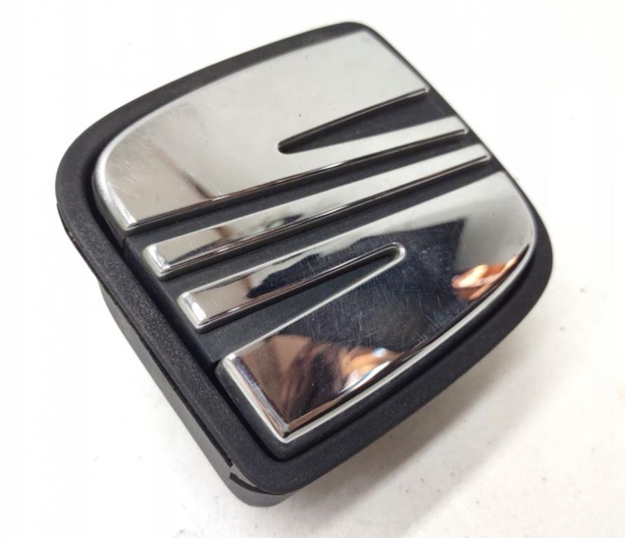 Seat Leon II 2005-2012 hatchback 1.9 TDI diesel MT 77 kW 2008  Kľučka zadnej kapoty vonkajšia 6J4827565E