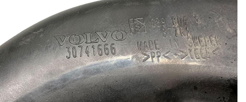 Volvo S80 I 1998-2006 sedan 2.4 D5 diesel AT 120 kW 2005  Hadica chladenia vzduchu 30741666