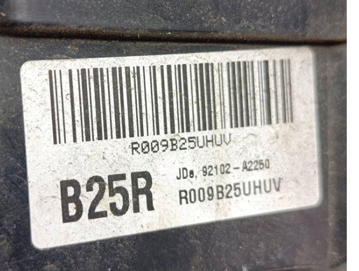 Kia Ceed II 2012-2018 hatchback 1.6 GDI 16v petrol MT 99 kW 2015  Svetlo predné pravé 92102-A2250