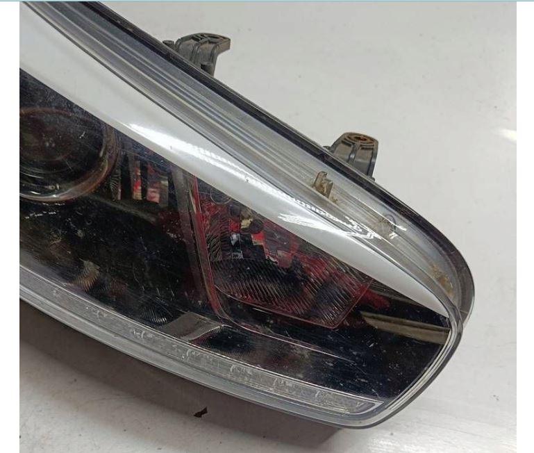 Kia Ceed II 2012-2018 hatchback 1.6 GDI 16v petrol MT 99 kW 2015  Svetlo predné pravé 92102-A2250