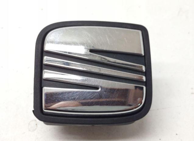 Seat Leon II 2005-2012 hatchback 1.9 TDI diesel MT 77 kW 2008  Kľučka zadnej kapoty vonkajšia 6J4827565E