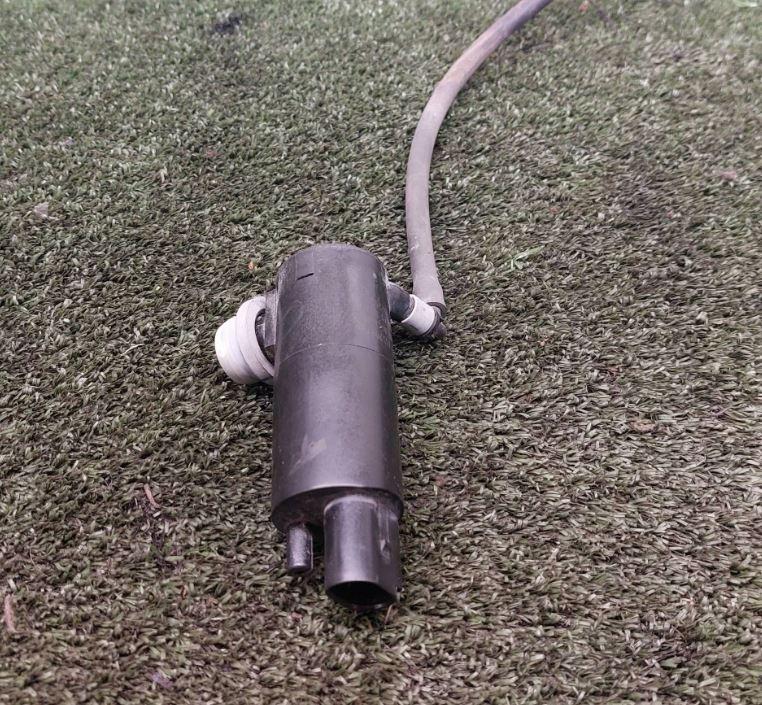 TOYOTA COROLLA E21 Kombi 2020 112 kW 2.0 Hybrid (MZEH12)  Motorček ostrekovačov 1018352001