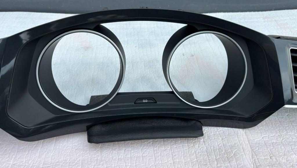 Volkswagen Tiguan II 2016-2024 hatchback 1.5 TSI petrol AT 110 kW 2018  Mriežka kúrenia (fukár) 5NB819728