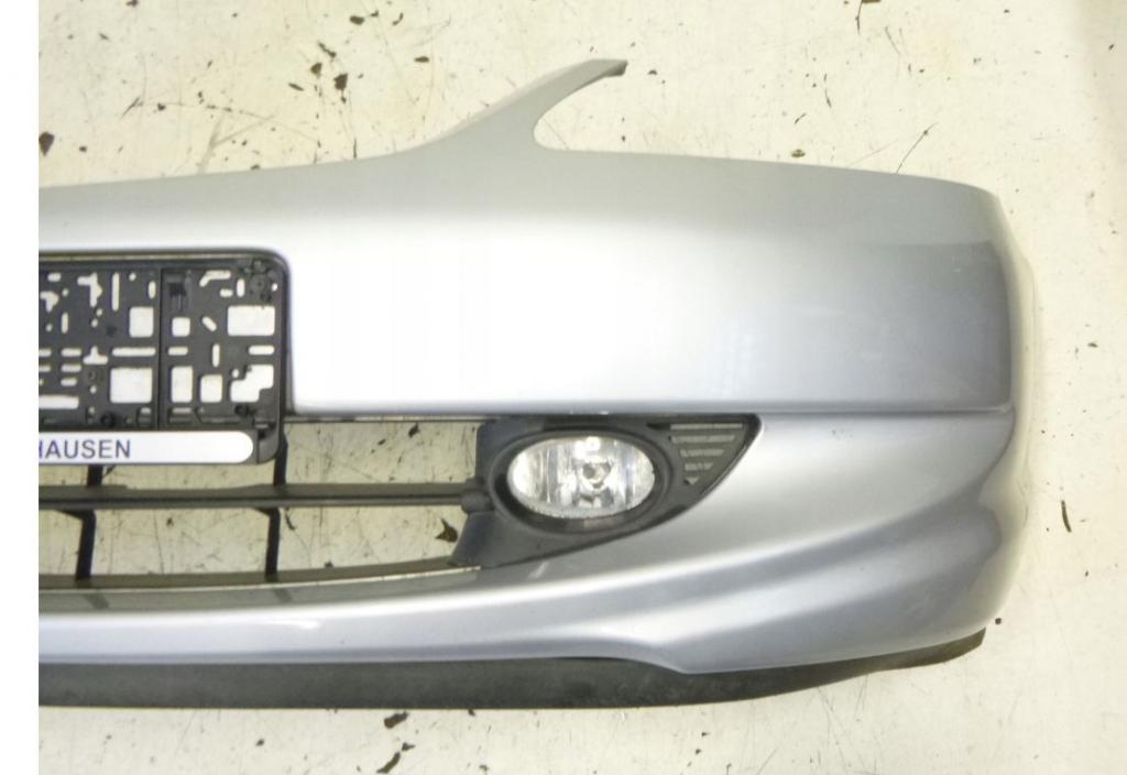 Honda Civic VII 2000-2006 sedan 1.7 16v petrol MT 88 kW 2001  Nárazník predný