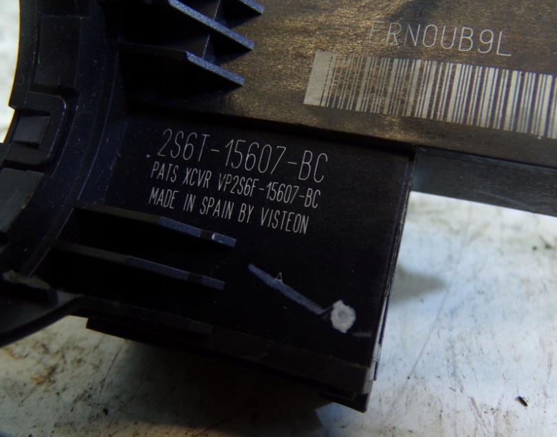 Mazda 3 I BK 2003-2009 sedan 1.6 petrol MT 77 kW 2004  Riadiaca jednotka motora (štartovací komplet)  279721-2240 5190500A7 2S6T15607BC 3M51-3F880-AB