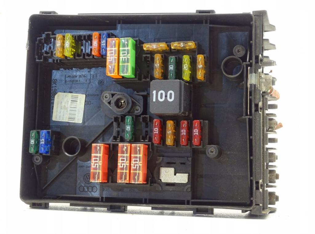 Audi A3 8P 2003-2012 hatchback 1.9 TDI diesel MT 77 kW 2004  Poistková skrinka 1K0907125D