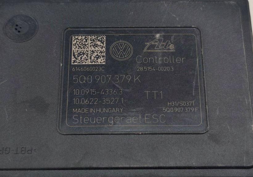 Skoda Octavia III 2013- hatchback 1.6 TDI diesel AT 77 kW 2014  Pumpa ABS 5Q0907379K 5Q0614517J