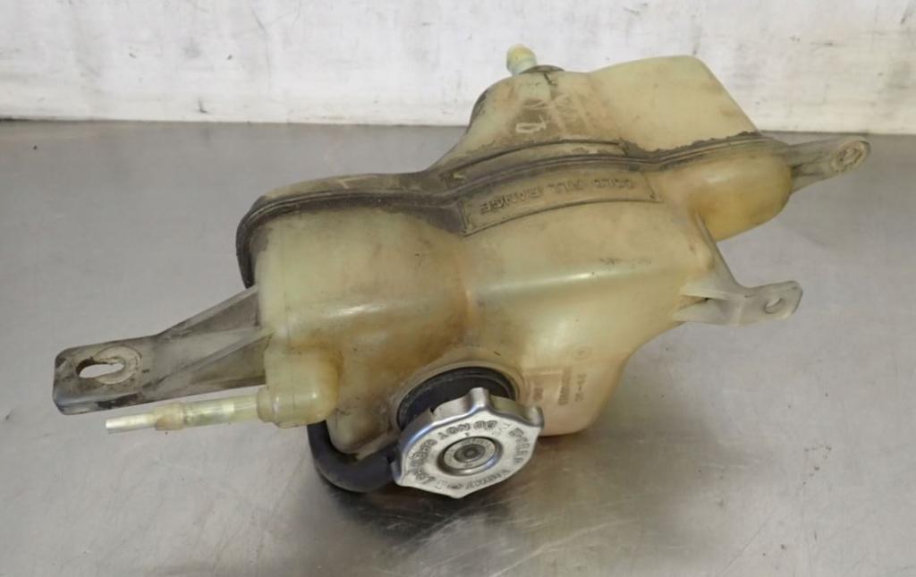 Dodge Caliber hatchback 2.0 16v petrol MT 98 kW 2003  Nádržka ostrekovačov 05058157AC