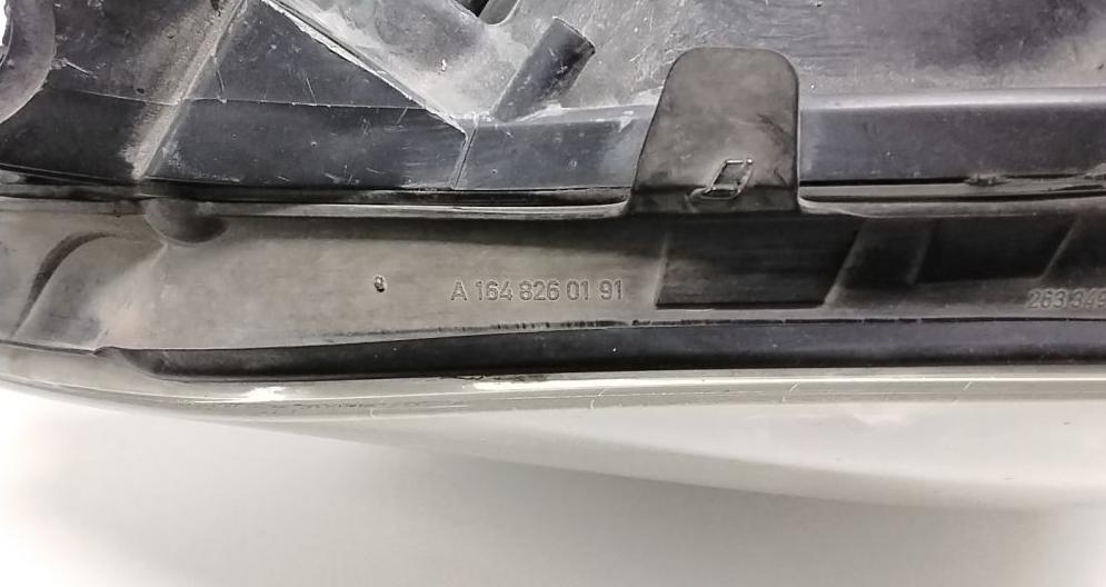 Mercedes ML W164 2005-2011 hatchback 3.0 CDI 2008 Svetlo predné ľavé 263347