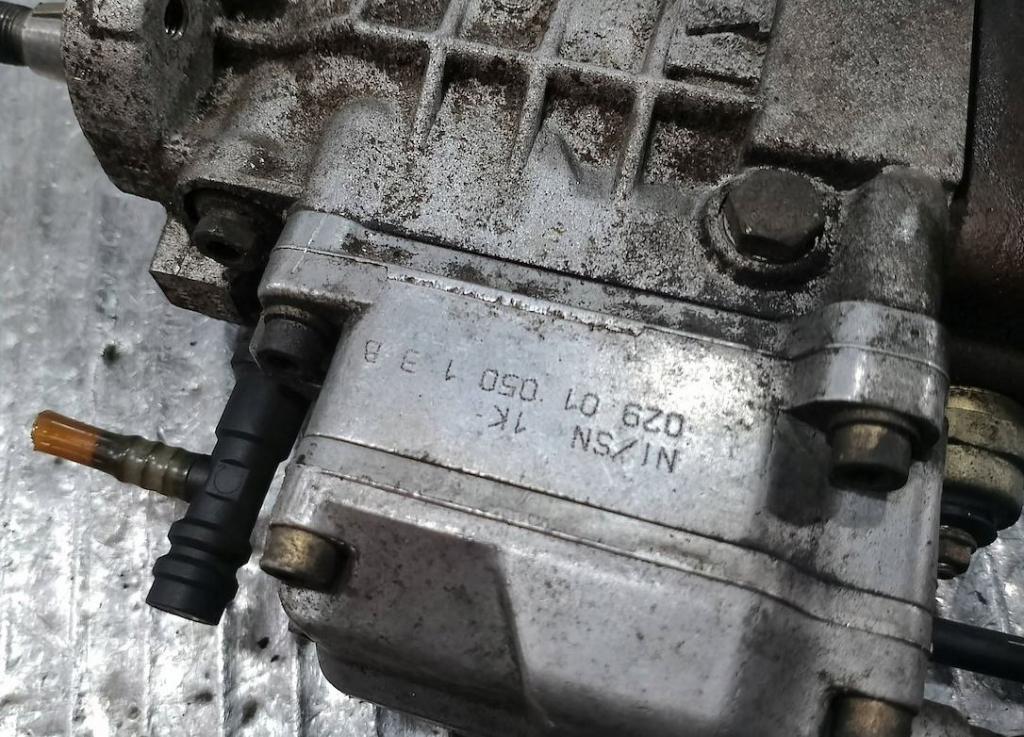 Renault Megane I 1995-2003 hatchback 1.9 DTI diesel MT 59 kW 2001  Vstrekovacie čerpadlo 0460414983