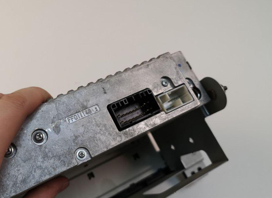 Suzuki Grand Vitara II 2005-2014 hatchback 1.6 16v petrol MT 78 kW 2009  Rádio 3910165JD