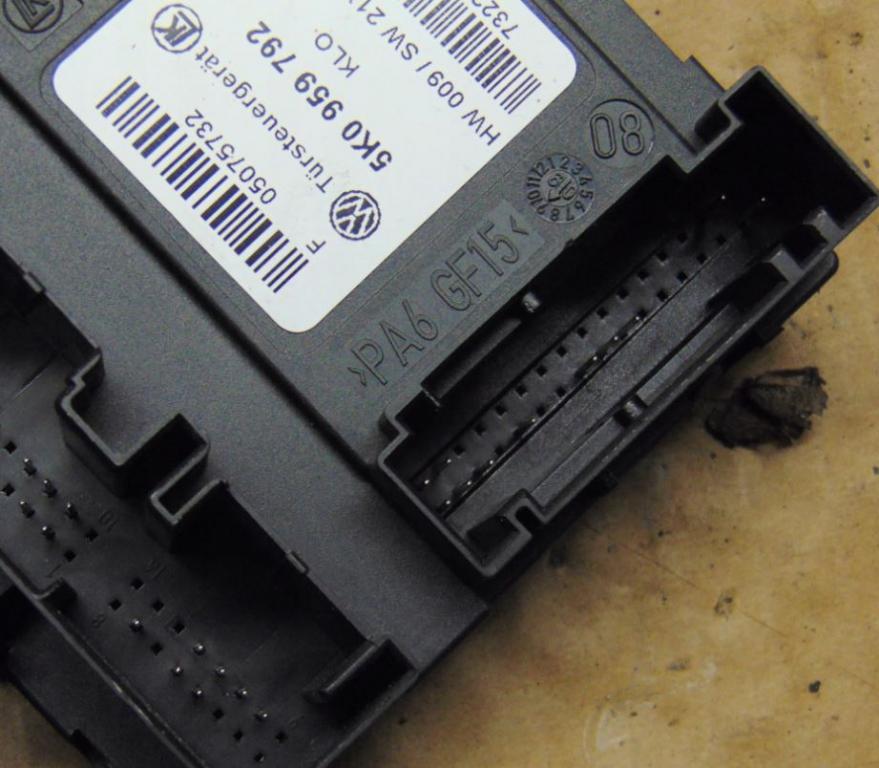 Skoda Octavia II 2004-2013 hatchback 1.4 TSI petrol MT 90 kW 2009  Motorček okien predný pravý 5K0959792, 1T0959702R