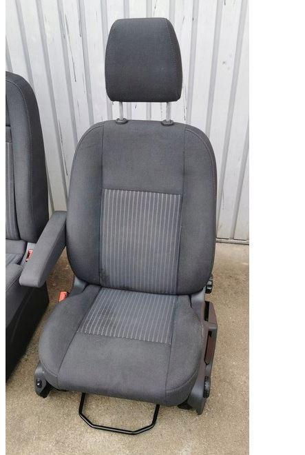 FORD TRANSIT CUSTOM I Autobus 2015 92 kW 2.2 TDCi 2198  Sedadla KOMPLET