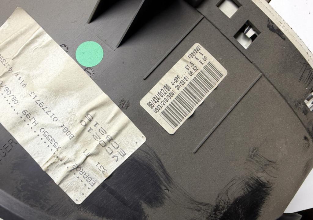 Peugeot 206 2001 Prístrojová doska 9643401280