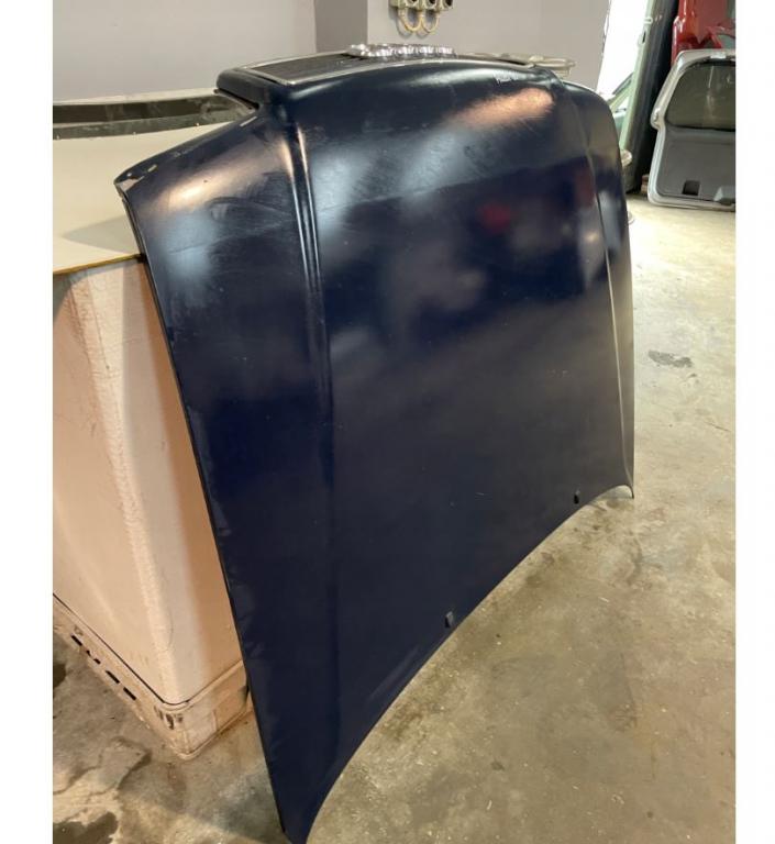 Audi 80 B4 1991-1994 sedan 2.0 8v petrol 66 kW 1992  Kapota predná