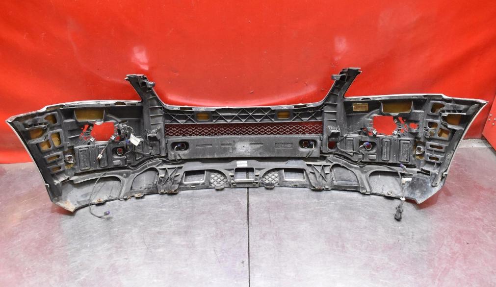 Mercedes ML W164 2005-2011  Nárazník predný