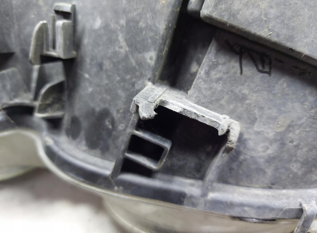 BMW 3 E46 1998-2007 Svetlo predné pravé