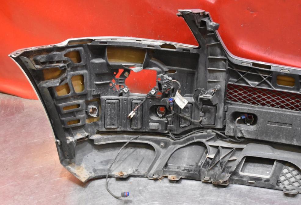 Mercedes ML W164 2005-2011  Nárazník predný