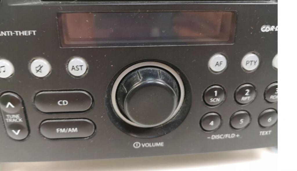 Suzuki Grand Vitara II 2005-2014 hatchback 1.6 16v petrol MT 78 kW 2009  Rádio 3910165JD