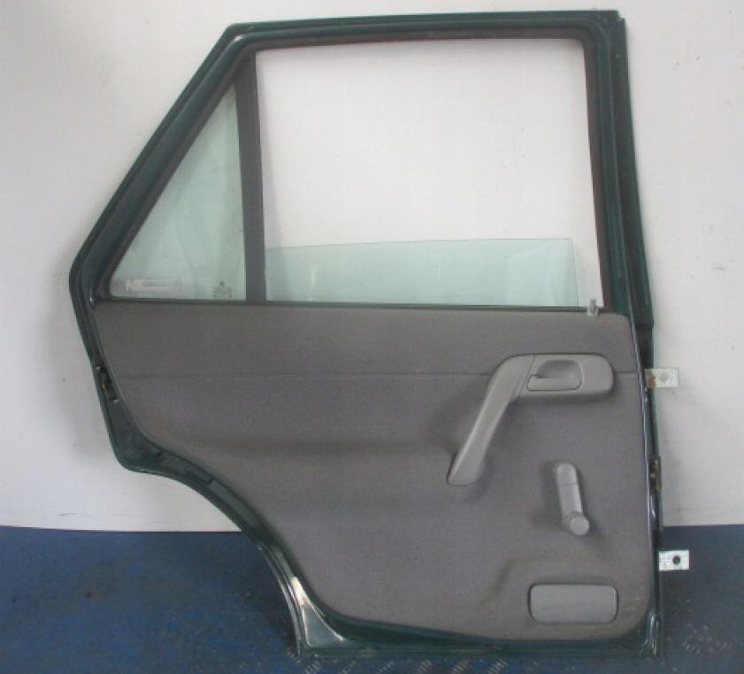 Skoda Felicia hatchback 1.3 MPI petrol MT 50 kW 1999  Dvere zadné ľavé