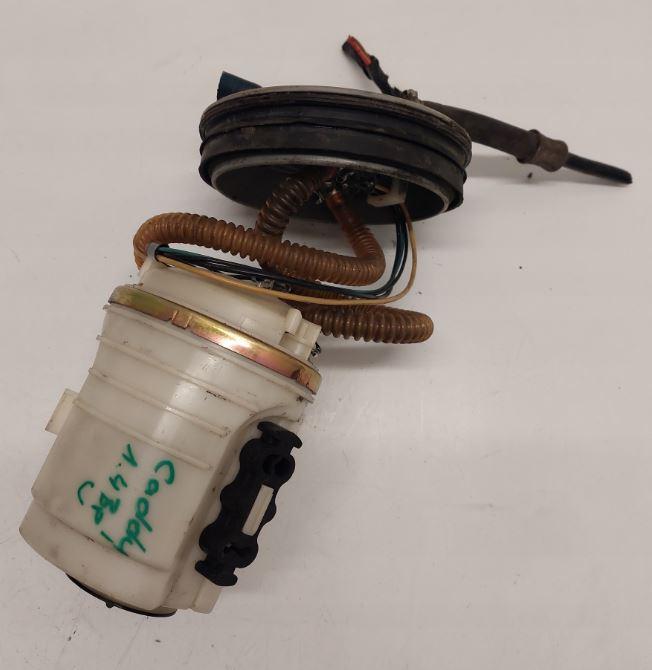 Volkswagen Caddy II 9K 1996-2004 hatchback 1.9 SDI diesel MT 47 kW 2002  Palivové čerpadlo 6K9919051D