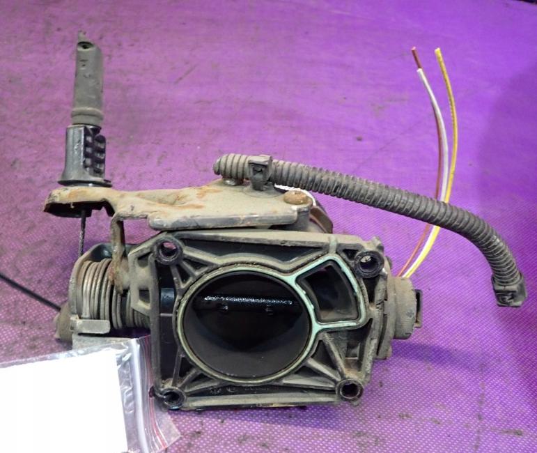 Ford Focus Mk1 1998-2004 sedan 1.6 petrol MT 74 kW 1999 Škrtiaca klapka XS4U-BF