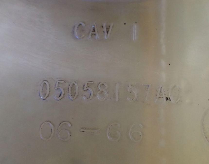 Dodge Caliber hatchback 2.0 16v petrol MT 98 kW 2003  Nádržka ostrekovačov 05058157AC