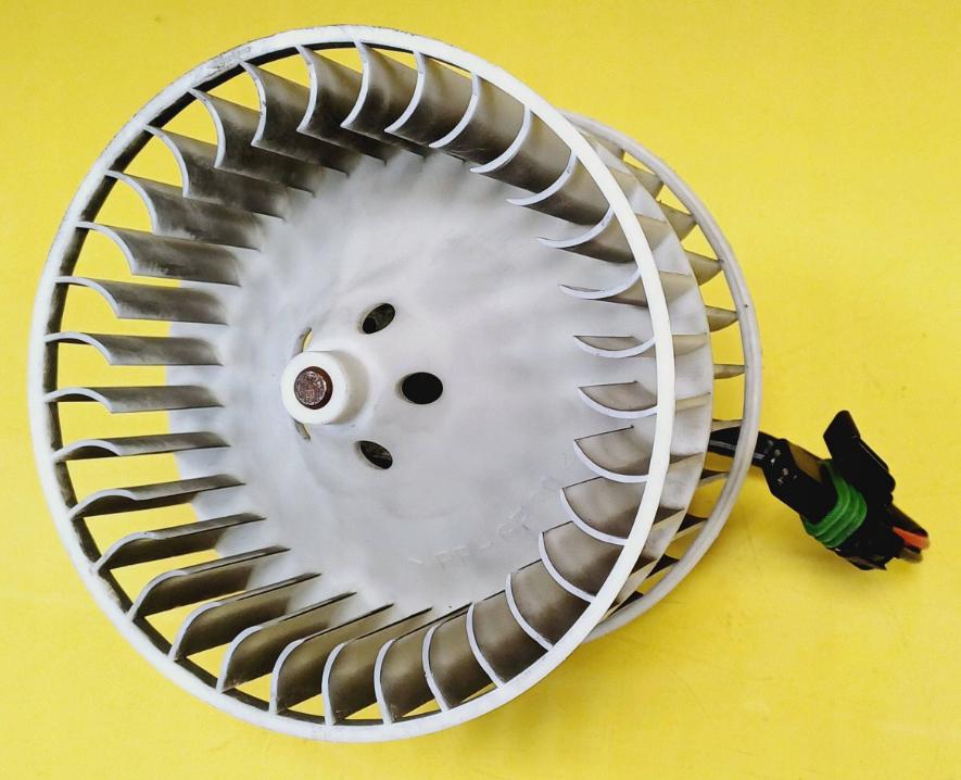 Renault Espace III 1997-2003 Ventilátor kúrenia 0130063506