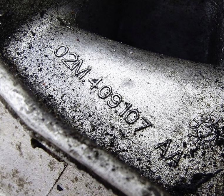 AUDI Q3 8U 2.0 TDI 0AV409053AE  Reduktor 0AV409053AE