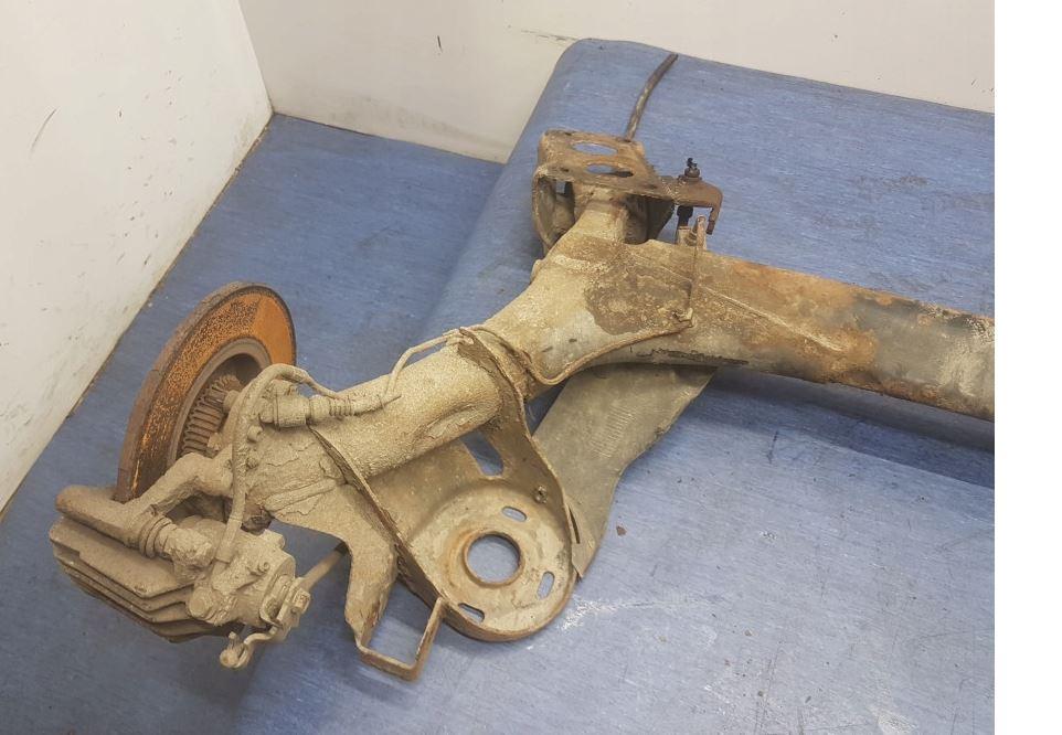 Skoda Octavia I 1996-2010 hatchback 1.9 TDI diesel 81 kW 1998  Náprava zadná