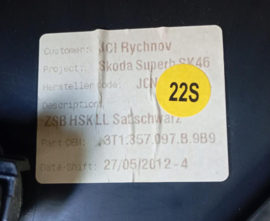 Skoda Superb II 2008-2015  Priehradka (kastlík) 3T1857097B