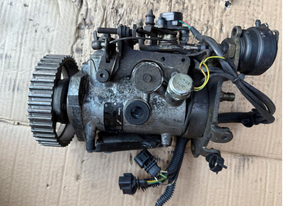 Skoda Felicia hatchback 1.9 D diesel MT 47 kW 2000  Vstrekovacie čerpadlo 028130081Q  R8445B035C