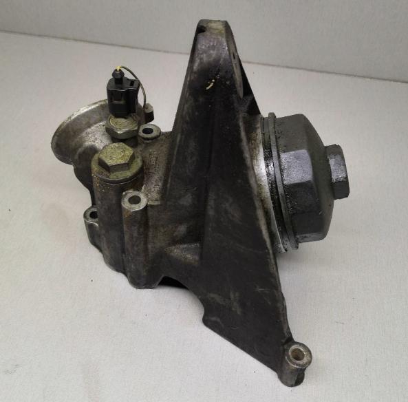 Volkswagen Passat B5 1995-2005 combi Obal olejového filtra 071199354A 396101049