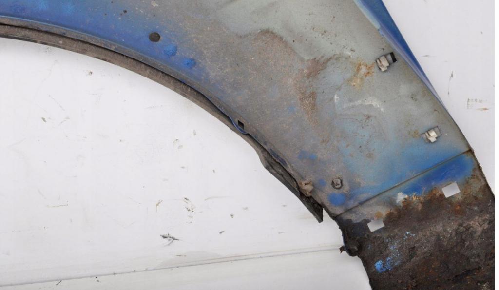 Kia Sorento I 2003-2009 hatchback 2.5 CRDI diesel AT 103 kW 2002  Blatník predný pravý