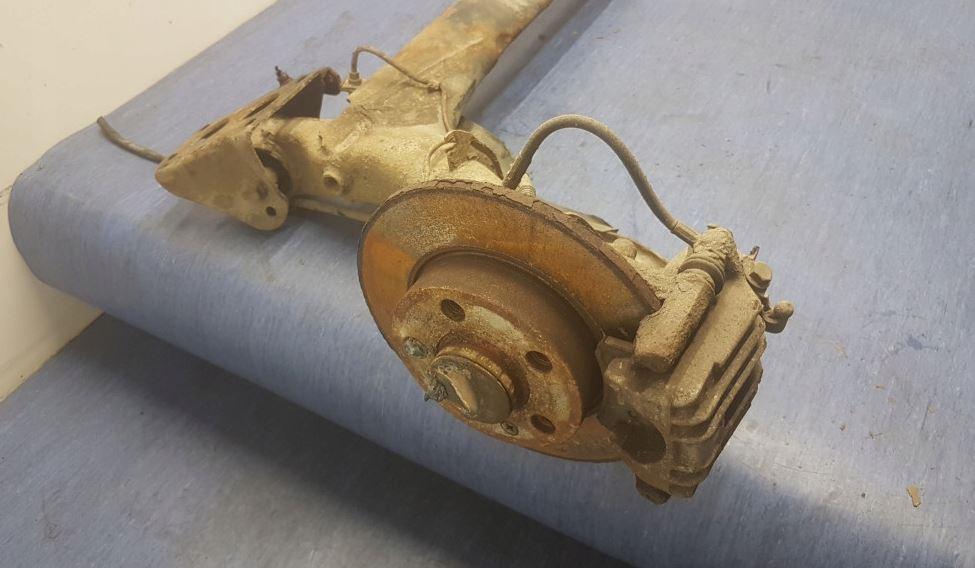 Skoda Octavia I 1996-2010 hatchback 1.9 TDI diesel 81 kW 1998  Náprava zadná