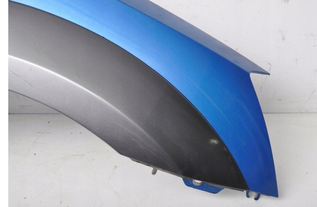 Kia Sorento I 2003-2009 hatchback 2.5 CRDI diesel AT 103 kW 2002  Blatník predný pravý