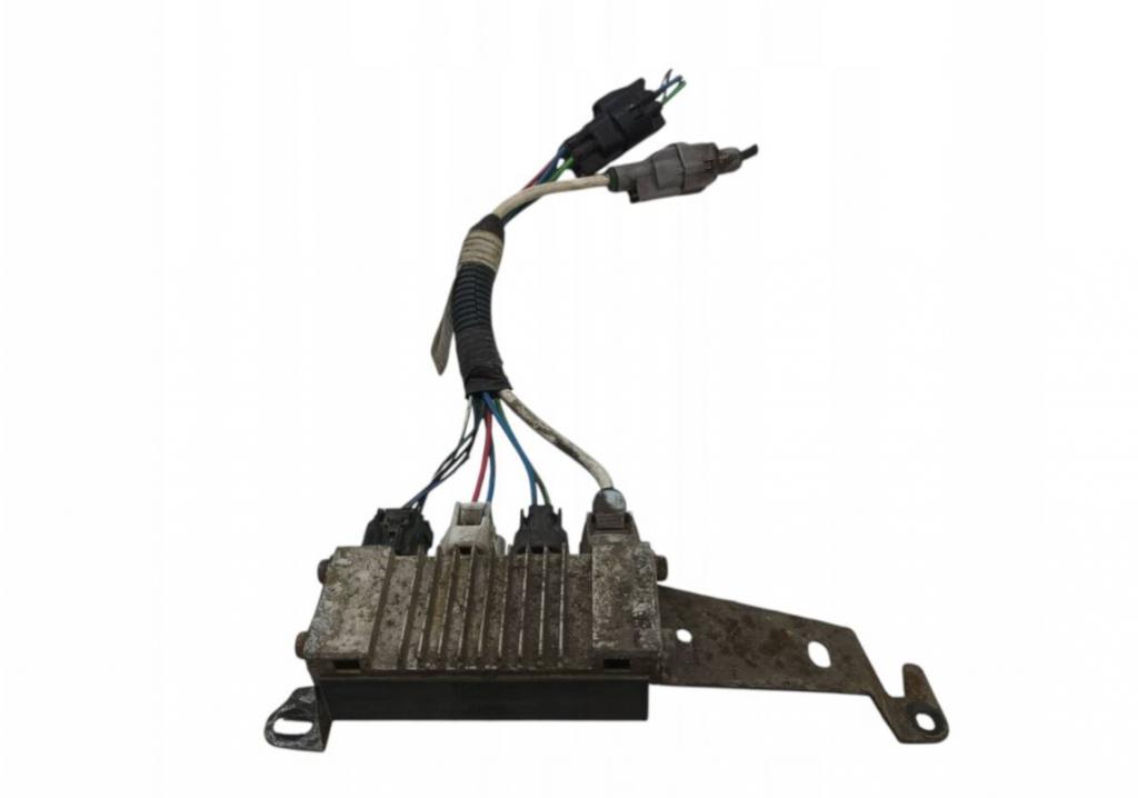 Toyota Auris II 2012-2018 hatchback 1.4 D4D diesel 66 kW 2014  Zapaľovací modul 28551-30010 132700-0010