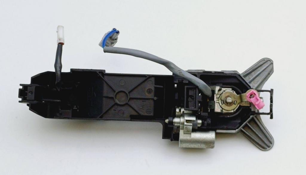 Nissan Micra K12 2003-2010 hatchback 1.4 16v petrol MT 65 kW 2003  Kľučka dverí vonkajšia predná ľavá 242273 NR282