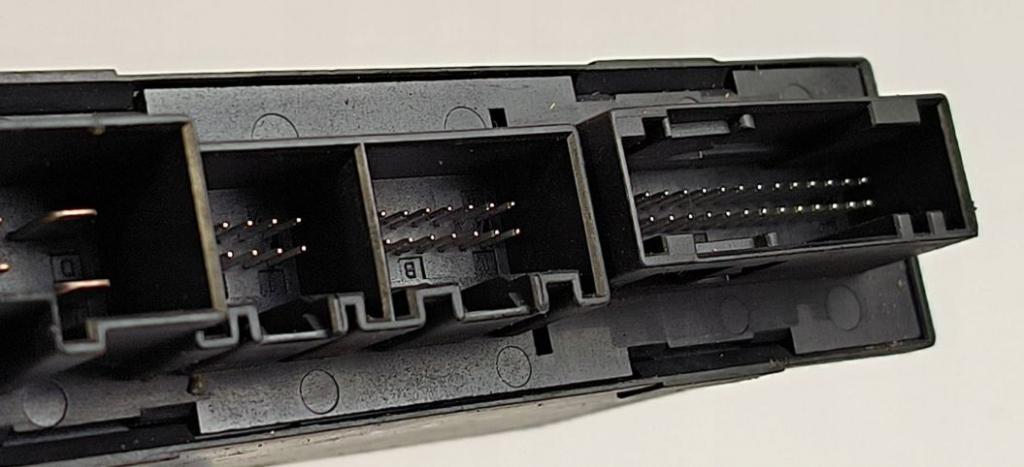 Audi A8 D3 2002-2009 sedan 6.0 W12 petrol AT 331 kW 2005  Motorček okien predný ľavý 4E1959801F