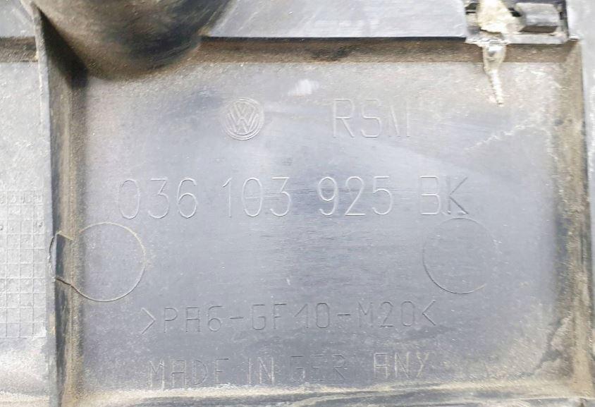 Volkswagen Golf V 2003-2009 hatchback 1.6 FSI petrol MT 85 kW 2005  Kryt motora horný 036103925BK