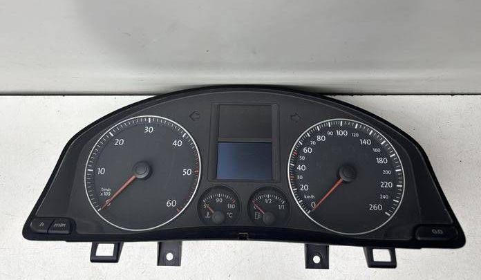 Volkswagen Golf V 2003-2009 hatchback 2006  Prístrojová doska 1K0920861M