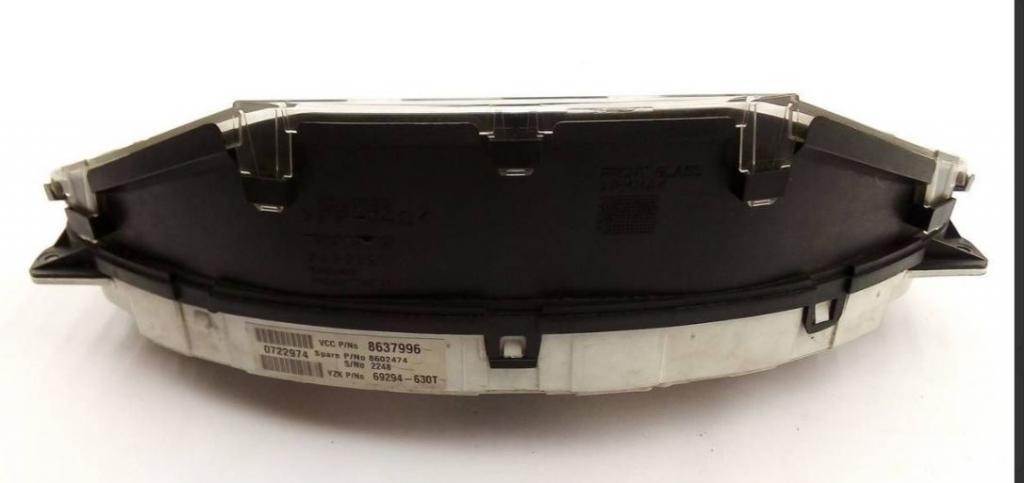 Volvo S60 I 2000-2010 sedan 2.0 T petrol MT 132 kW 2002  Prístrojová doska 8637996 8602474 9459821