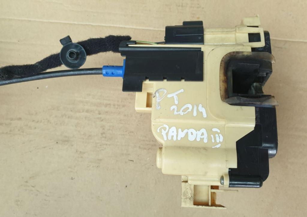 Fiat Panda II 2003-2012 hatchback 1.2 petrol MT 51 kW 2012  Zámok dverí zadný pravý 51843187