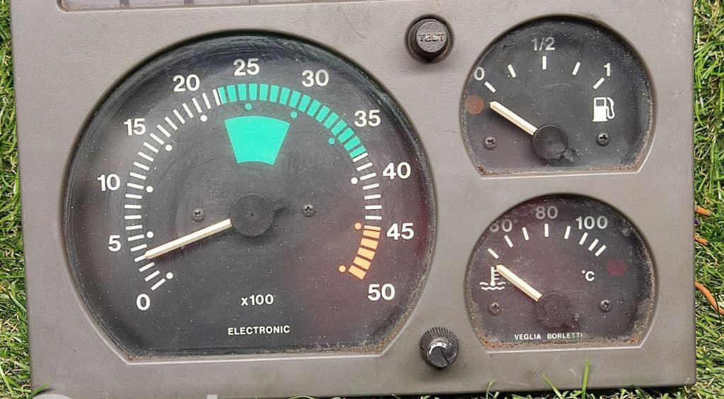 Iveco Daily II 1989-1999 2.3 HPI diesel MT 107 kW 2015  Prístrojová doska 6035080110