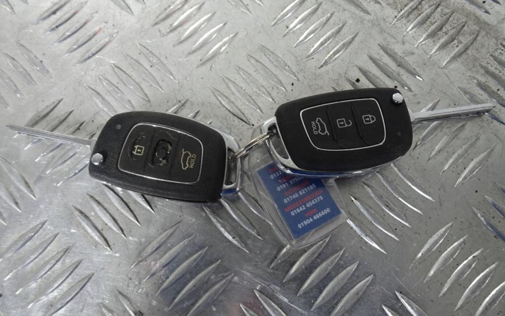 Hyundai I20 I 2008-2014 hatchback Spínacia skrinka