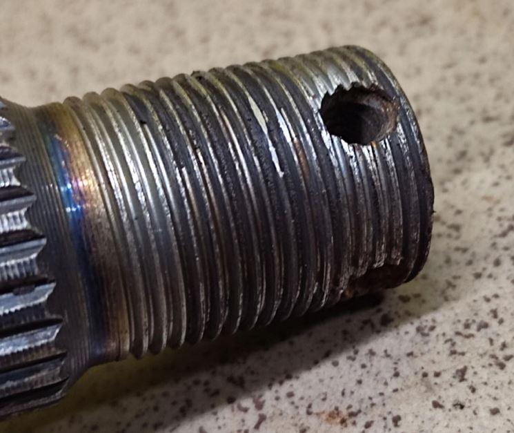 Hyundai Coupe coupe 2.0 16v petrol 101 kW 1999  Poloos predná pravá