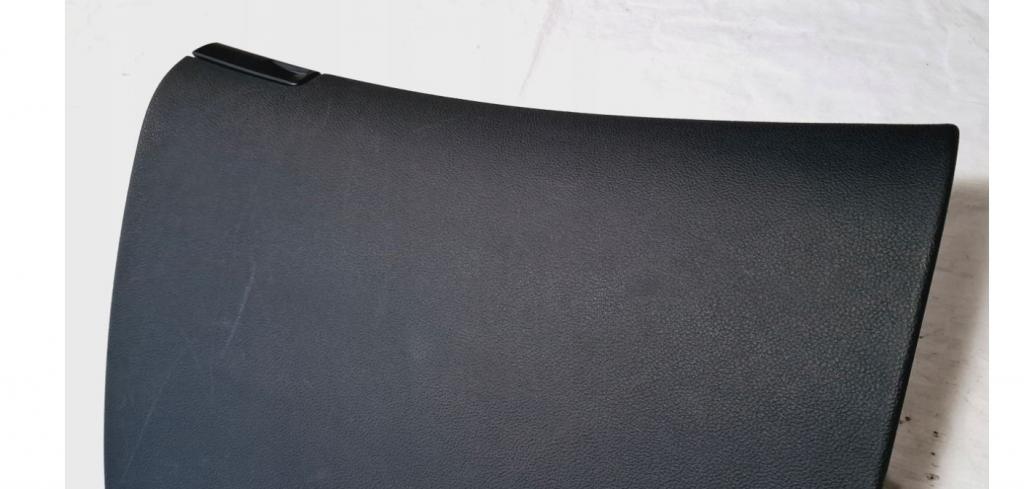 Skoda Superb II 2008-2015 combi 2.0 TDI diesel MT 125 kW 2014  Priehradka (kastlík) 3T1864819