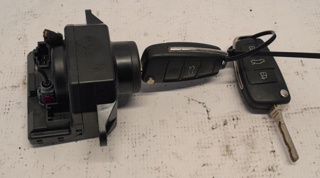 Audi A6 C6 2004-2011 sedan 2.0 TDI diesel MT 103 kW 2008  Spínacia skrinka 4F0909131E