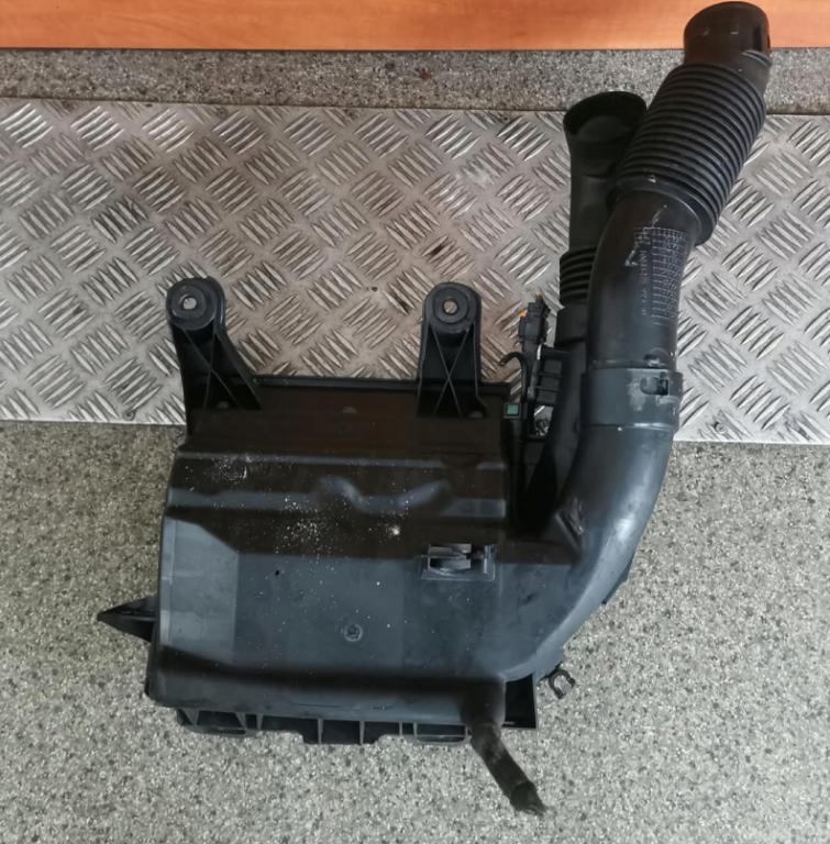 Peugeot 308 I 2007-2013 hatchback 1.6 HDI Obal vzduchového filtra 9806561080